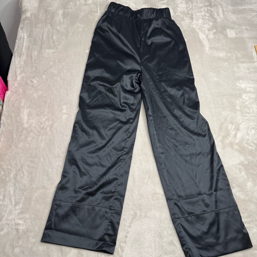 On Board Satin Pants by A Day black size XS
